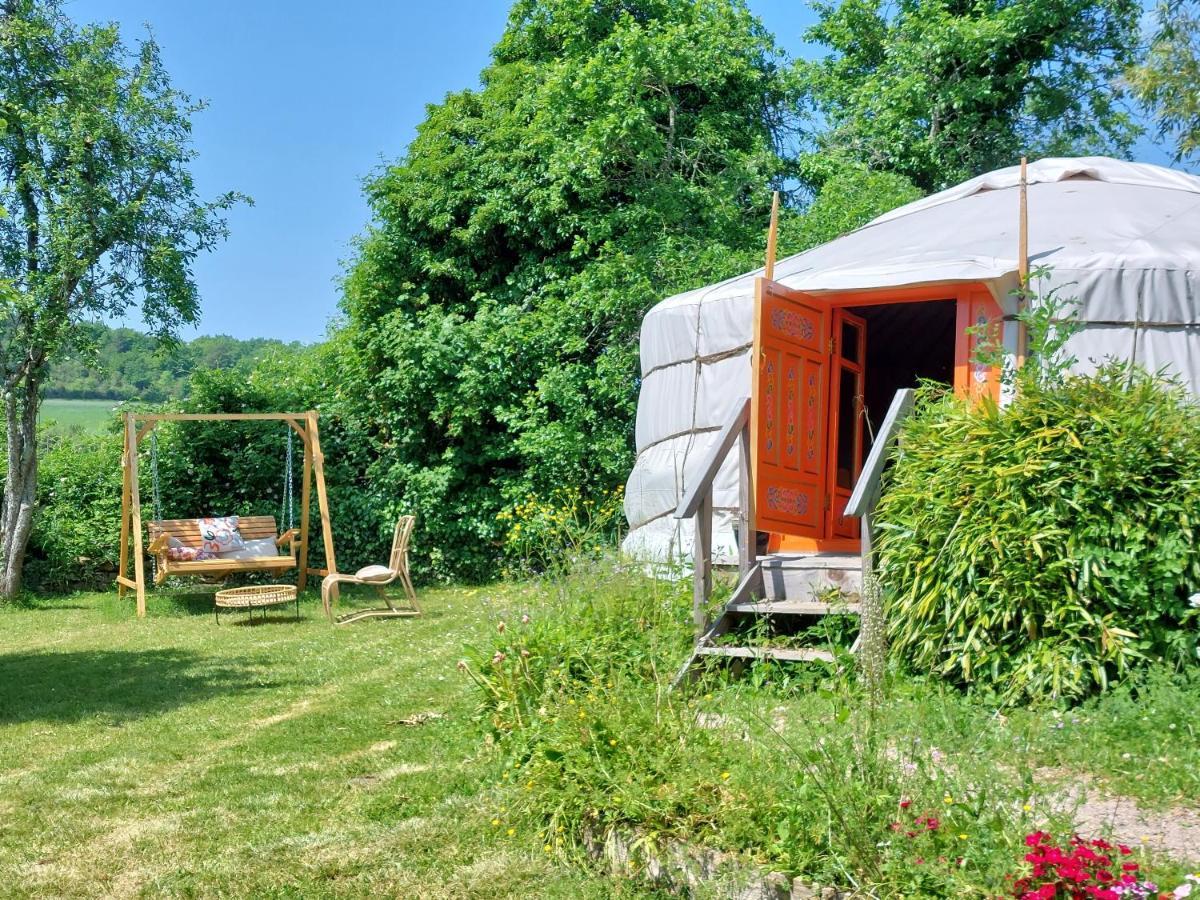 Chambre à Part- La Yourte Corvol-dʼEmbernard Exterior foto
